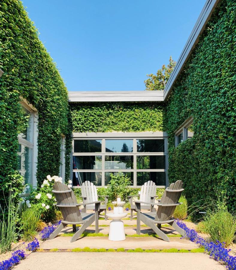 R Inn Napa Exterior photo