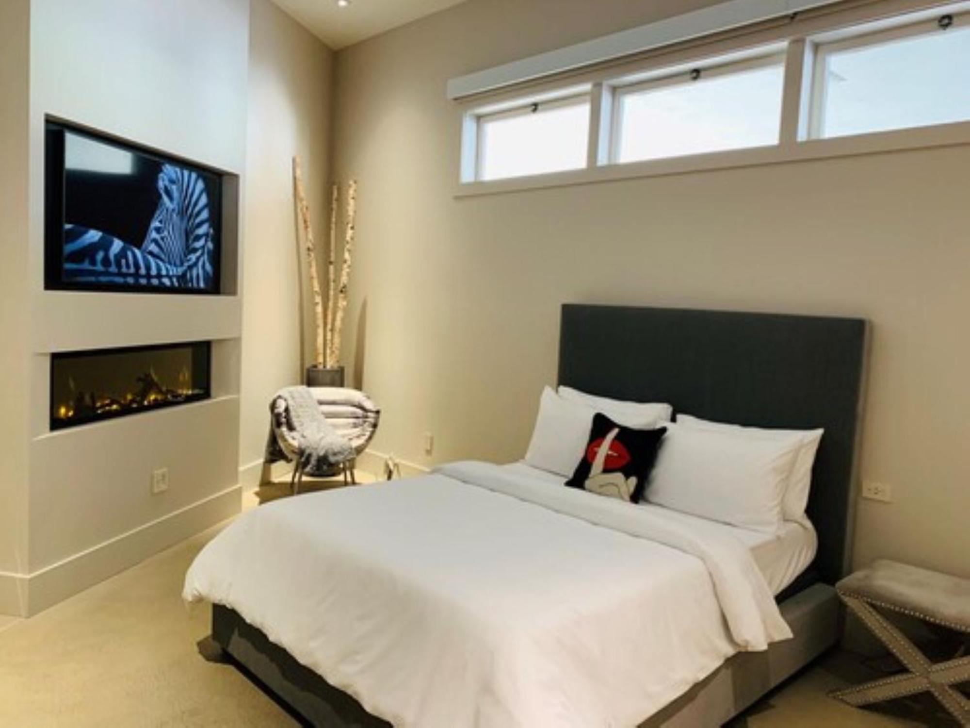 R Inn Napa Room photo